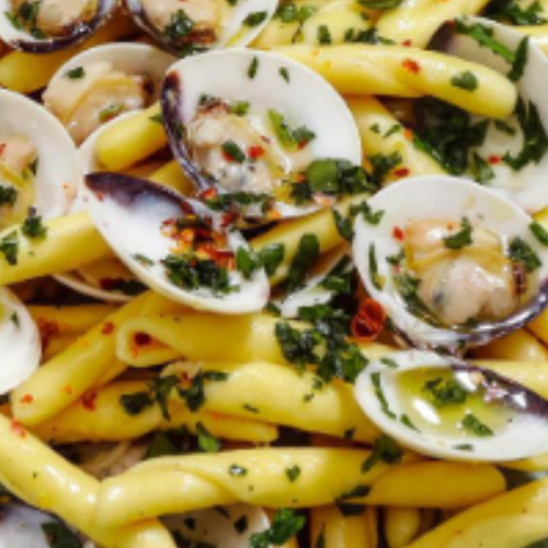 #clampasta #clamsauce #whiteclamsauce #clams #vongole #pastaalvongole #aldente #limoncello #kalamata #olives #cherrypeppers #freshbasil #seasalt #mediterraneandiet #italianfood #pastasunday #atsea #clamdigging #summereats #summerpasta #summerfoods #sundayfunday #keepingitsimple #spicetomeetya #poughkeepers #likeforkwork #hudsonvalleybites #bellonfull #cheffbee #peeptheportion