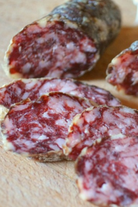 Cacciatorini#salumi #homemadecharcuterie #wursten #cacciatorini #salamedicavallo #pferdewurst #pferdefleisch #salami