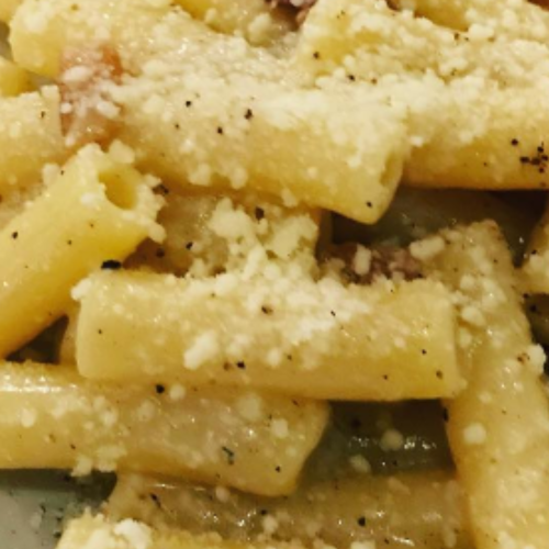 Pasta alla Gricia. #pasta #pastaallagricia #rigatoni #ziti #zitiallagenovese #cucinaromana #cucinanapoletana #ilovefood #ilovepasta #italianpasta #pastalover #pastapasta #italianfood #italianfoodporn Pasta alla Gricia Recipe Guide Introduction: