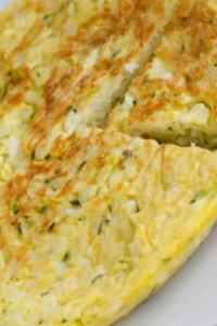 Frittata di RisoFrittata di Riso Recipe Guide

La #ricetta è nel blog basta cliccare sul link blu in bio o chiedetemela e ve la invio
#lepassionidimam #frittata #frittatadiriso #riso #risotto #zucchina #zucchine #tortesalate #bloggiallozafferano #giallozafferanoricette #giallozafferanoblog #giallozafferano #unitiperlacucina