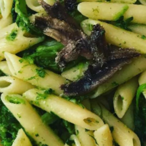 Pasta con Cime di Rapa Pasta con Cime di Rapa#patrimoniounesco #pastaconcimedirapa #loveculture #lovecucina #puglianelcuore #vivalacucinaitaliana#cimedirapa #pastaconcimedirapa #tradizioniculinarie #italiantradition #cookpic #piattisemplici #ig_cooking #yumifoods #eatinghealthy #dishideas #ricettehealthy #ig_italiancook #pappabuona #panciamiafatticapanna #foodphotografy #healthyhealthy #cleaneatingideas #italiancooking #cookingpassion #eatinggood #mealideas #lovecooking #cookingathome #cucinaitaliana #piattiitaliani #italianblogger #italianinfluencer #influenceritalia #italianblog #italianbloggergirl Pasta con Cime di Rapa: A Step-by-Step Guide