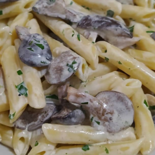 #cucinaconclaudia #enlacocinadeclaudia #pranzoitaliano #pranzo #buonappetito #buonpranzo #cucinaitaliana #pastaconpanna #pastaconpannaefunghi #pasta #fideos #fideosconcrema #pastaconcremaychampiñones #instagood #instafood #instapics #buenalmuerzo #almuerzo #almuerzocasero #homemadefoods #Foodblogger #foodblog #foodlover #ilovepasta #iloveitalianfood