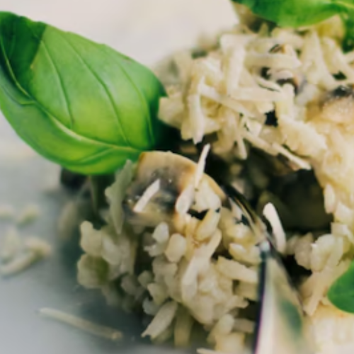 Risotto con Limone e Basilico Risotto con Limone e Basilico: A Refreshing Italian Delight