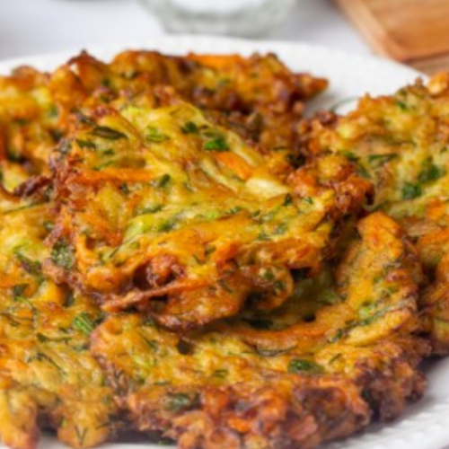 Frittelle di Verdure #aesthetic #aesthetics #pakora #lunch #lunchbox #lunchideas #verdure #frittelle #frittellediverdure #food #foodphotography #vegetarian #foodporn #fitfood #vegetarianrecipes #zucchine #ricetta #ricette #picoftheday #zucchini #carote #healthylifestyle #healthyfood #healthy #ricette #carrots #farinadiceci @ilmegliodelfit @ricettefitchesembranofat #ricettefitchesembranofat #light Frittelle di Verdure: A Delicious Italian Vegetable Fritter Recipe