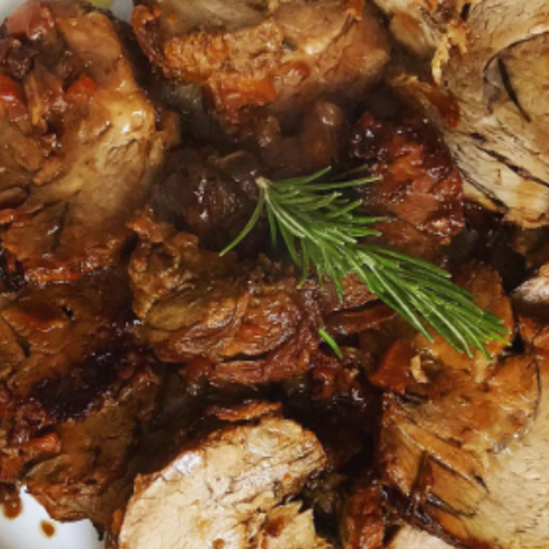 Arrosto di Vitello al Rosmarino #arrostodivitello #arrostodelladomenica #pranzodelladomenica #cucinatradizionaleitaliana Arrosto di Vitello al Rosmarino: A Classic Italian Roast Introduction: