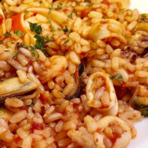 Risotto ai Frutti di Mare #foodie #foodadvisor #foodblogger #italiangirls #italianfoodbloggers #lunch #lunchideas #lagodigarda #gardalake #bestrestaurants #padenghe #risotto #risottoaifruttidimare #bestrisotto #foodporn #foodlover   #riso #risotto #risottointegrale #risottoaifruttidimare #risointegrale #cucinaitaliana #ricettadelgiorno #food_italy #foodporn #pranzo #italianfood #lunch #foodlover #foodpics #food #tasty #healthyfood #italianfoodblogger #cucina #foodblogger #ciboitaliano #gusto #cibosano rice #pesce #fruttidimare #piattodelgiorno Risotto ai Frutti di Mare: A Step-by-Step Guide Introduction