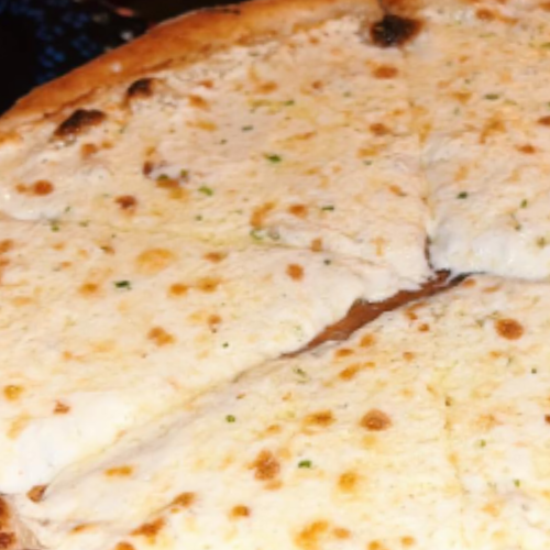 Pizza Bianca con Robiola #iriseatz #cipollini #americanamanhasset #eatinglongisland #longislandeats #lieats #trufflepizza #whitepizza #robiola #robiolapizza Pizza Bianca con Robiola: A Step-by-Step Recipe Guide