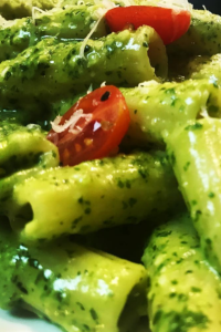 Pasta con Pesto alla Genovese #pastaconpesto #pastaalpesto #vasilico #cibobuono #cibosano #cucinaitaliana #fooditaly #ilpastoepronto Pasta con Pesto alla Genovese Recipe Guide