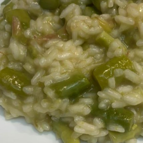 Risotto con Asparagi #ticucinolaprimavera#asparagi#parmigianoreggiano#asparagiverdi#risocarnaroli#risotto#risottolover#risotti#risottino#risograph#risography#risottoconasparagi#pranzoleggero#pranzolight#pranzosano#pranzetto#pranzetti#pranzolight#pranzoleggero#buonpranzo#buonpranzoatutti#asparagusrecipes#ricettefacili#ricetteitaliane#ricettedietetiche#ricettevegetariane#ricettevegetariane#ricetteveloci#ricettevegolose#ricettadelgiorno#ricettafacile#ricettaveloce#ricettavegana Risotto con Asparagi: A Step-by-Step Guide