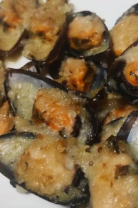 Parmigiana di Cozze (Mussel Parmigiana) Recipe Guide